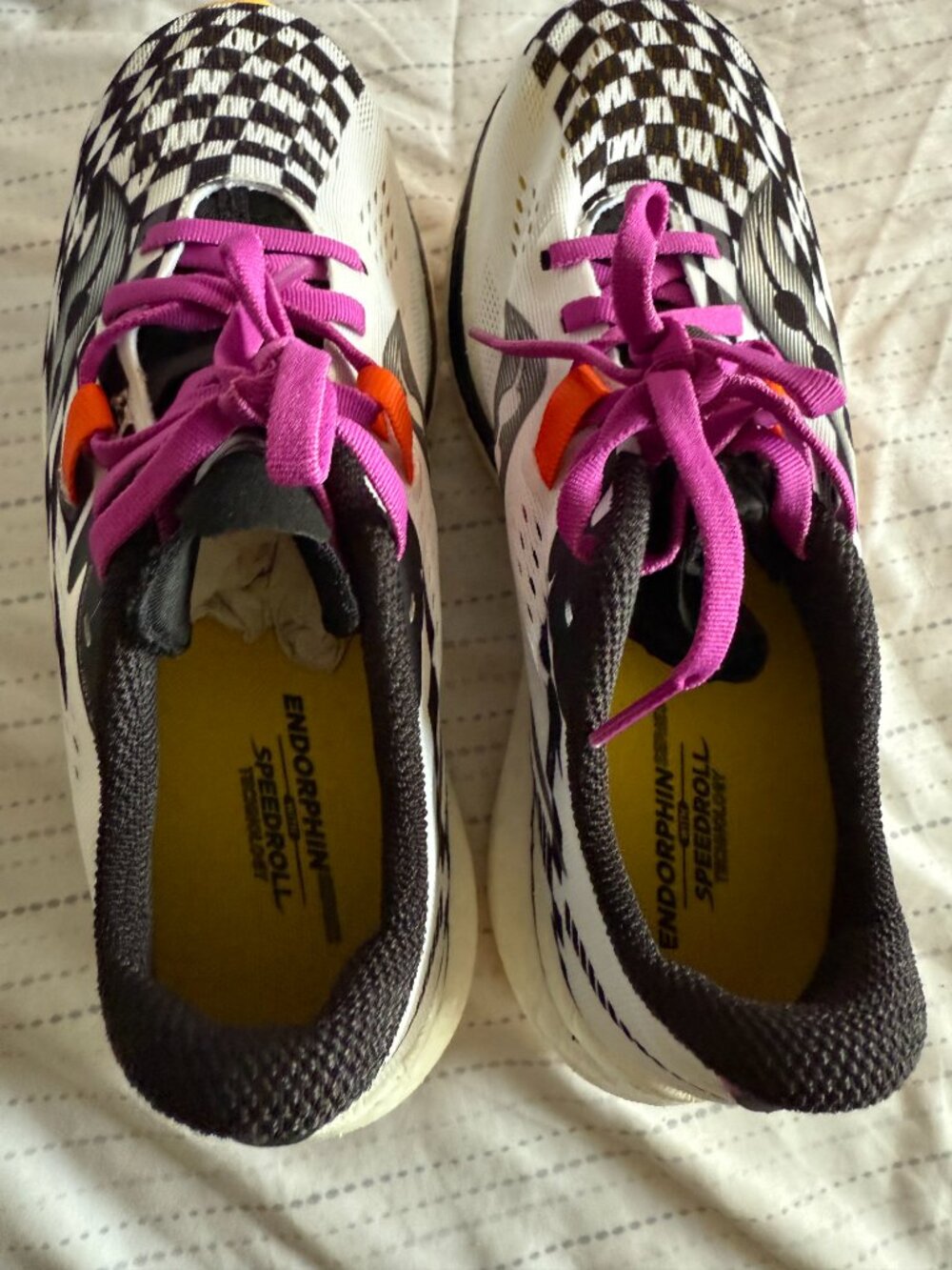 Saucony Endorphin Pro 2 Women's 7 Carbon Plate Racing Shoe NEW IN BOX - Picture 4 of 5